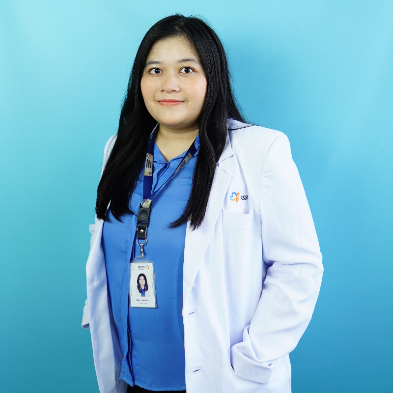 dr. Ria Amiliah Putri