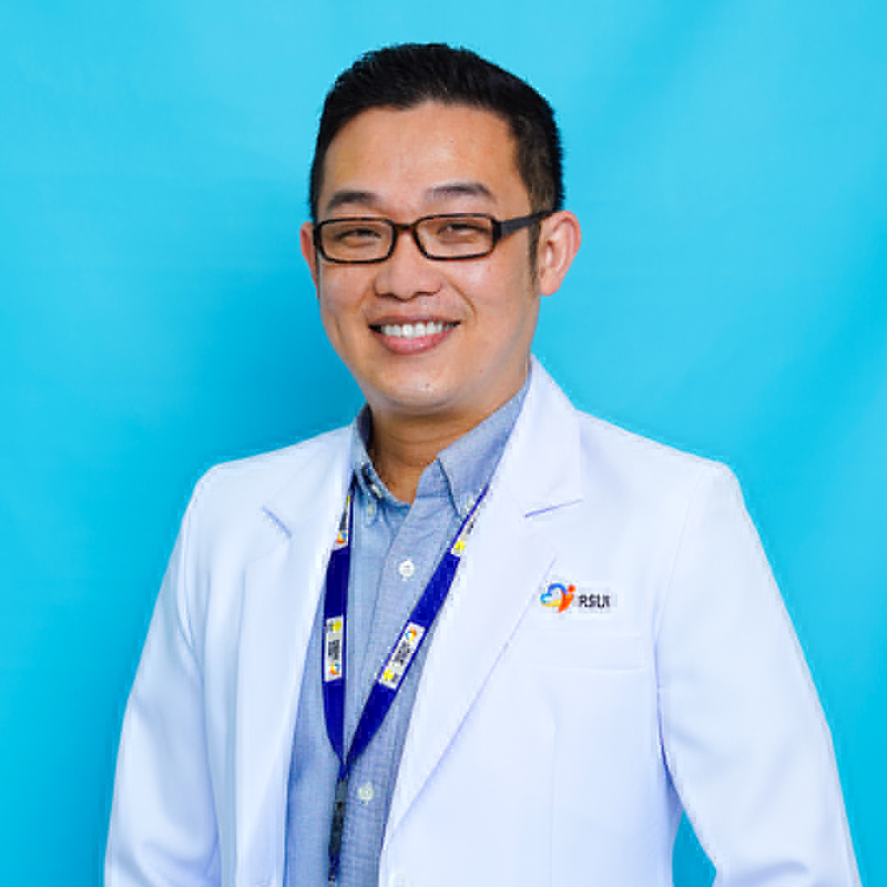 dr. Arief Pattiiha, Sp.PD-KKV, FINASIM
